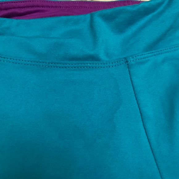 Girls Capri Leggings - Picture 4 of 4